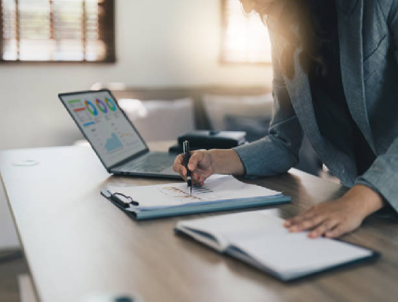 智能語音客服怎么選？2025 年功能與落地效果深度對比